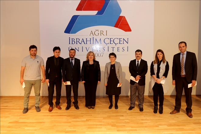 AİÇÜ´DE AKADEMİK GİYSİ TÖRENİ DÜZENLENDİ