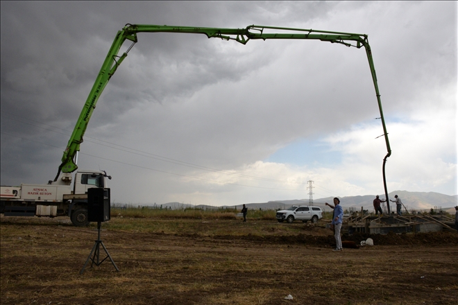 AĞRI´DA ŞEHİR MEZARLIĞI