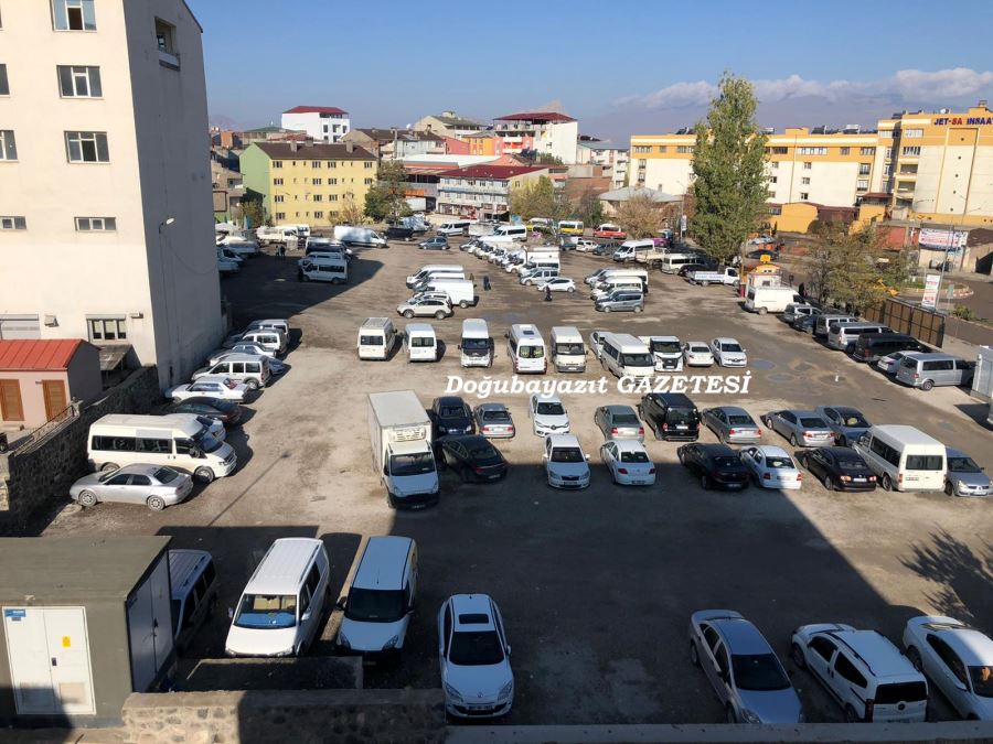 DOĞUBAYAZIT ŞEHİR PARKI OLMASI DÜŞÜNÜLEN ARAZİ ÜZERİNE TAM BİR TOTO OYNANIYOR…