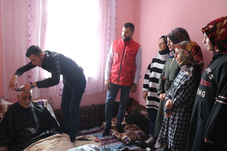 AĞRI’DA YAŞLILARI UNUTMAMAK EN BÜYÜK GÖREV