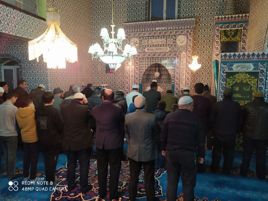 GELMEDEN KIYAMET GEL SENDE KIYAM ET