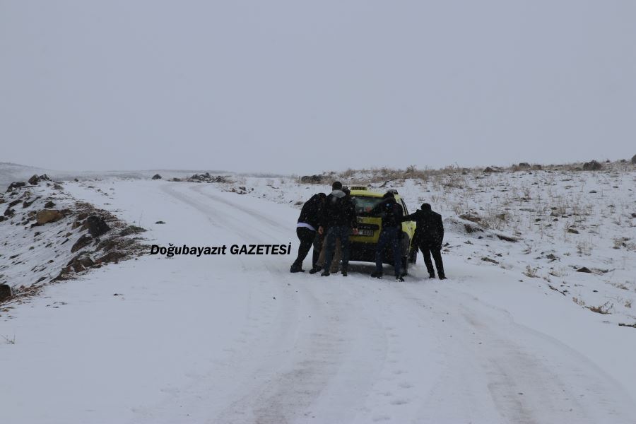 AĞRI’DA KAR VE BUZLANMA