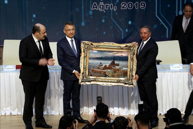Oktay´dan üniversitelere proje üretimi ve yerel kalkınmaya destek çağrısı