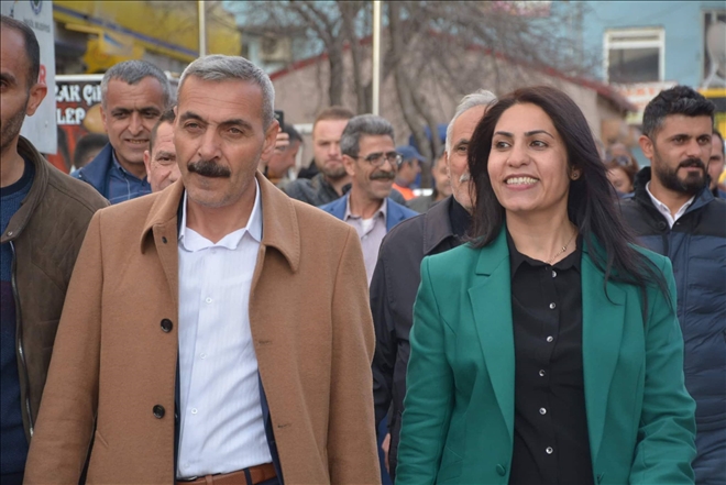 DOĞUBAYAZIT BELEDİYE BAŞKANI YILDIZ ACAR, RESMEN GÖREVE BAŞLADI