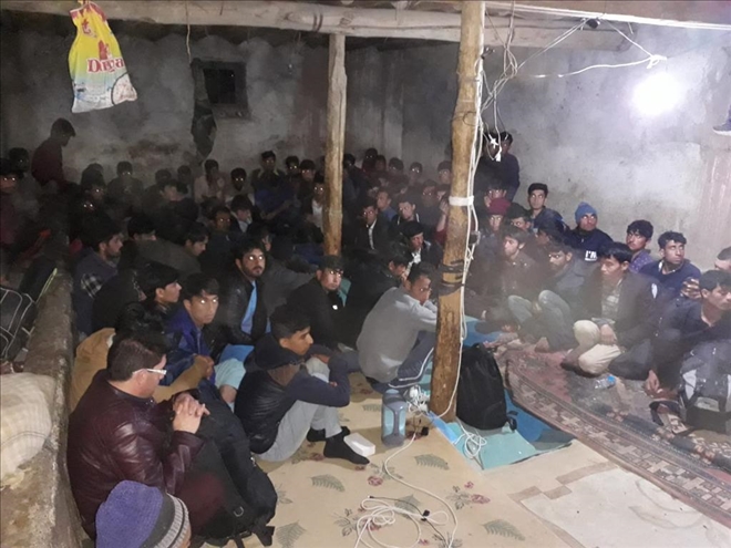 AĞRI´DA GÖÇMEN KAÇAKÇILIĞI OPERASYONU?