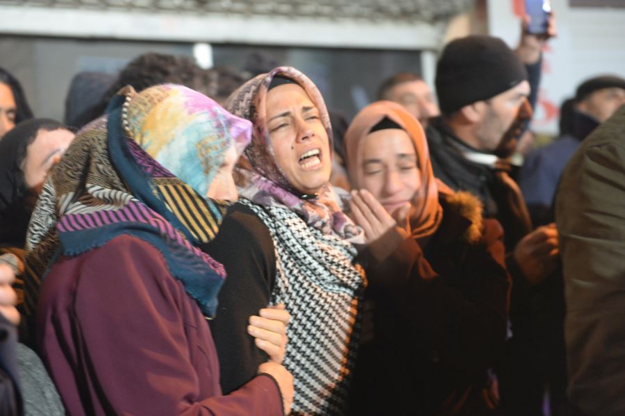 ELAZIĞDA ARAMA KURTARMA ÇALIŞMALARI DEVAM EDİYOR