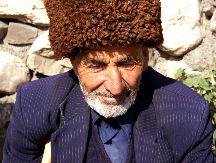 DOĞUBAYAZIT’TA PAPAK MODASI HALEN DEVAM EDİYOR