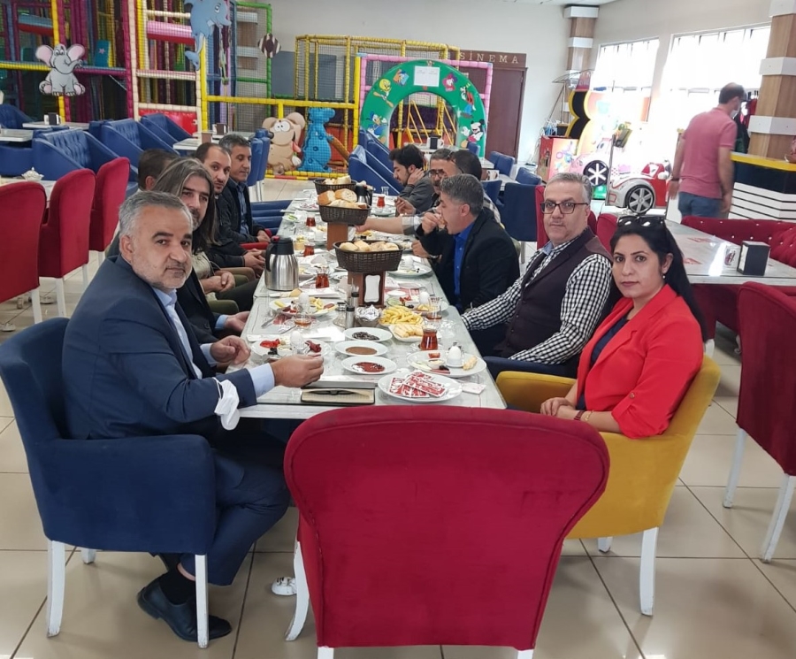 DOĞUBAYAZIT BELEDİYE BAŞKANI YILDIZ ACAR, GAZETECİLERLE BİR ARAYA GELDİ…