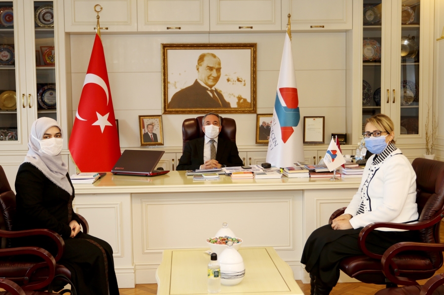 Rektör KARABULUT, Ak Parti Ağrı Kadın Kolları Başkanlarını Misafir Etti