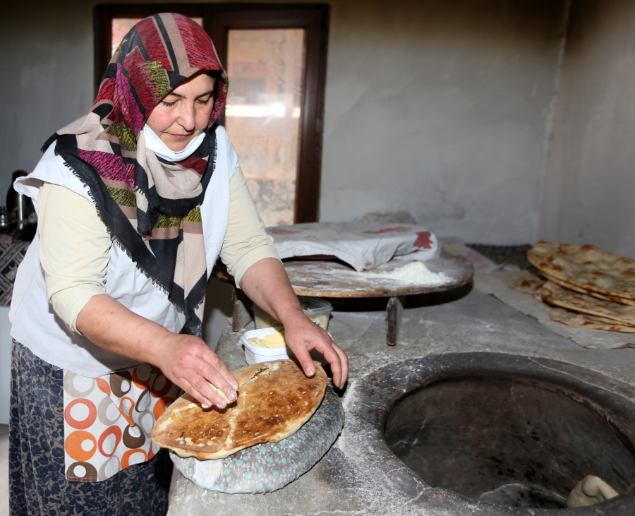 Tandır ekmeği 