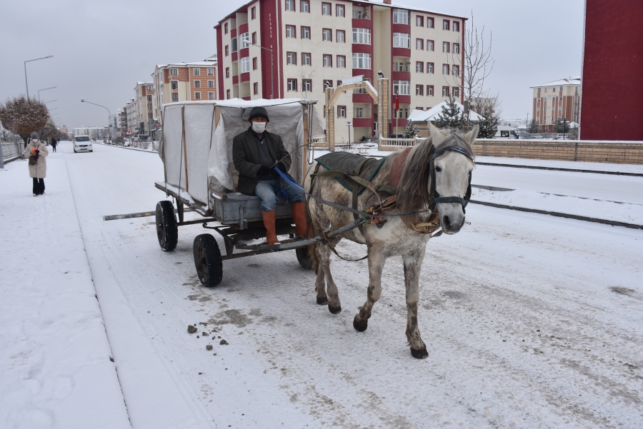AĞRI’DA KAR YAĞIŞI