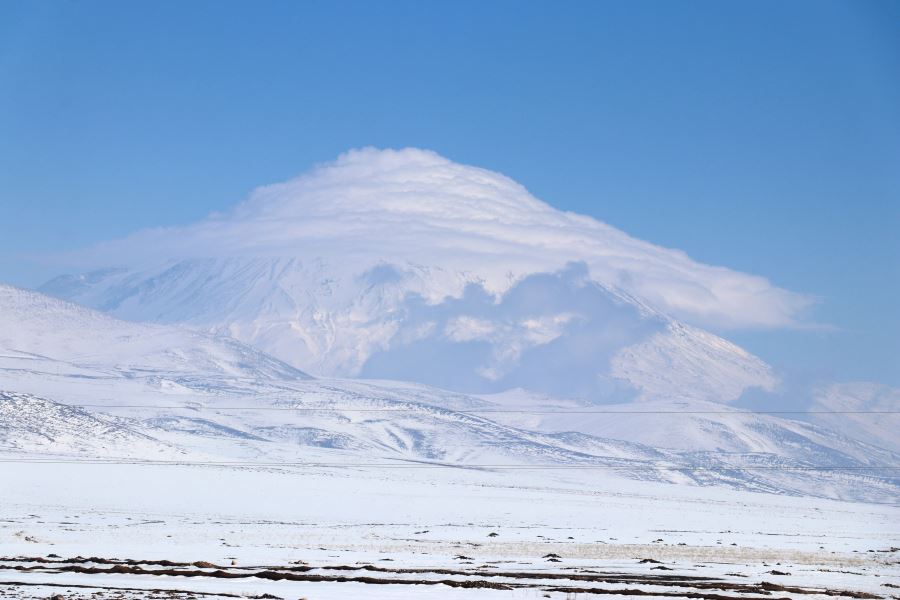 AĞRI DAĞI BULUTLANDI