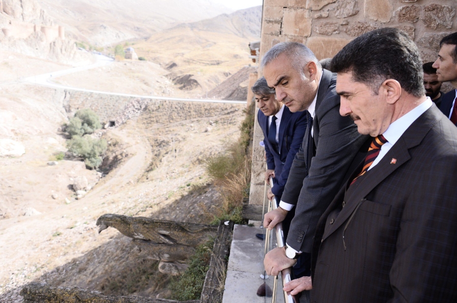  ANKARA’DA AĞRI DAĞI ZİRVESİ