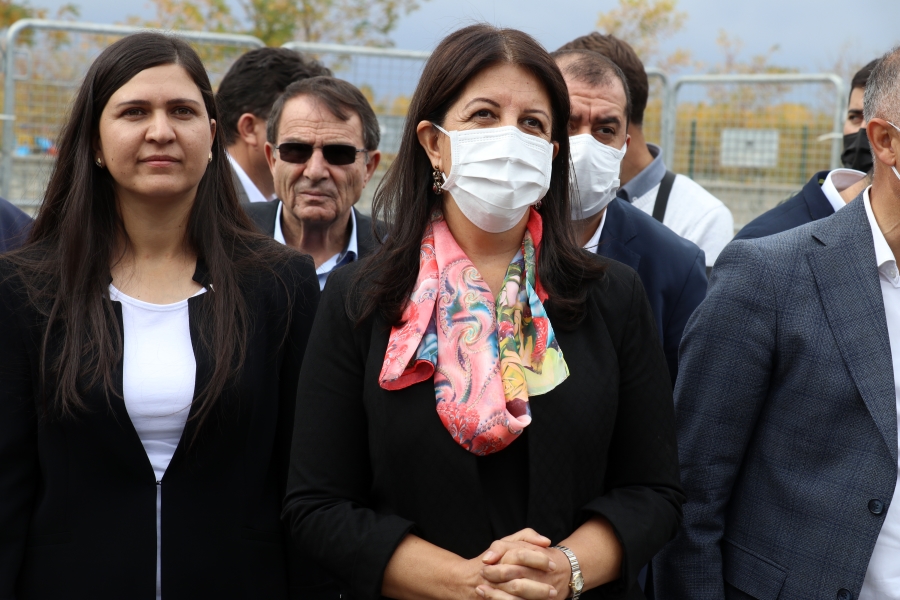 HDP EŞ GENEL BAŞKANI BULDAN, PARTİSİNİN AĞRI MİTİNGİNE KATILDI