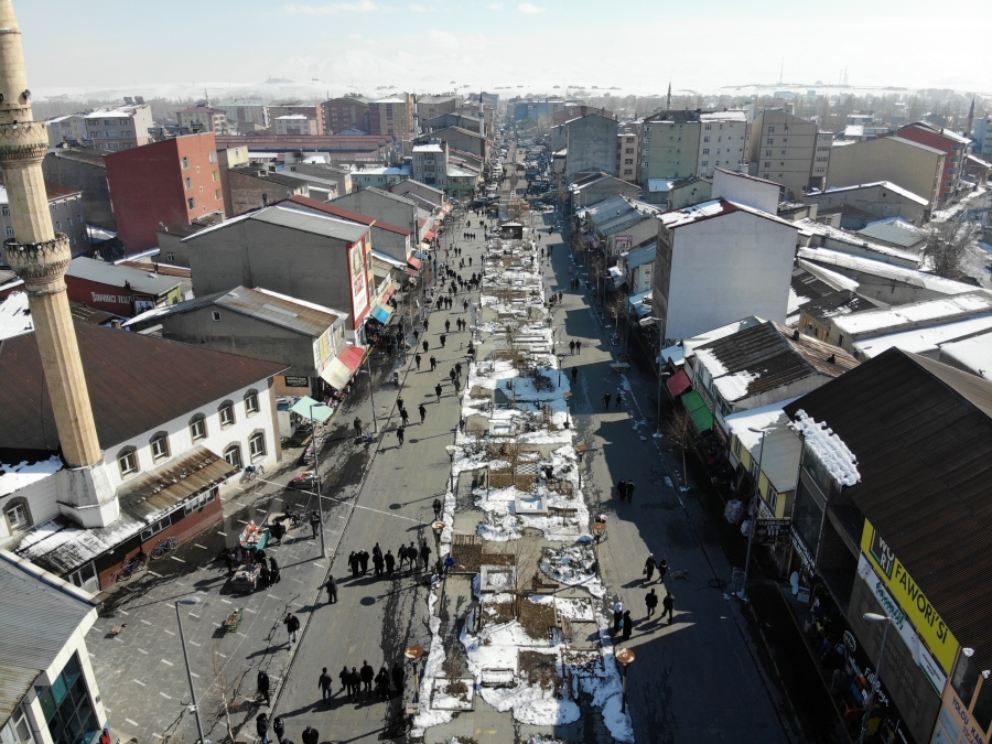 VATANDAŞ VEKİLLERE TEPKİLİ