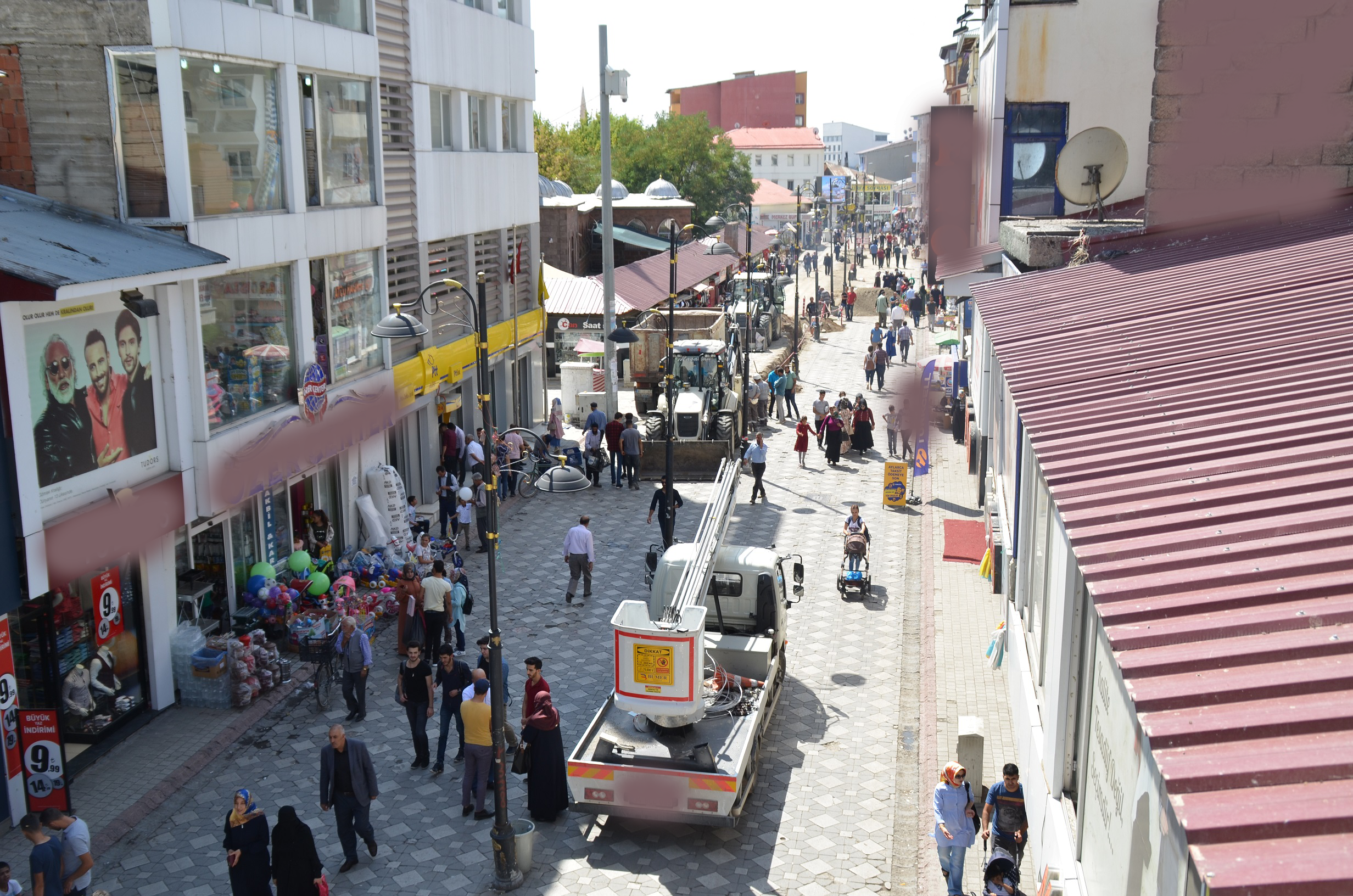AĞRI’DA KADROYU KAPAN HEMEN TORPİLLE KAÇIYOR…