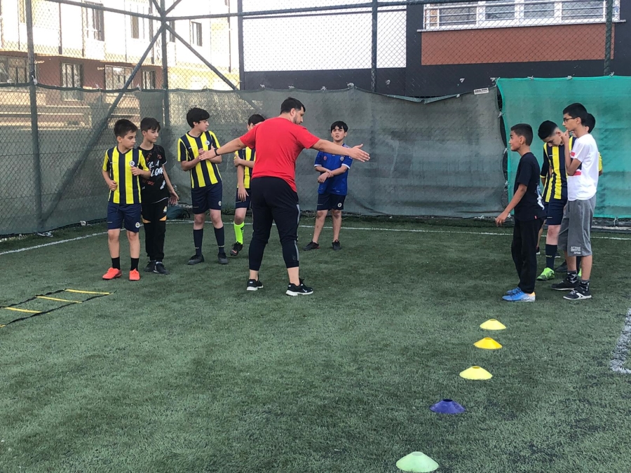 Ağrı Fenerbahçe Futbol Okulu Antrenmanlara Başladı