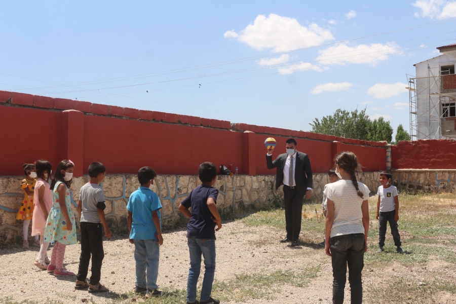 DOĞUBAYAZIT MİLLİ EĞİTİM MÜDÜRLÜĞÜNCE “TELAFİDE BENDE VARIM”