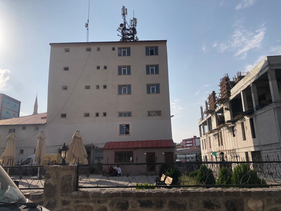 TELEKOM NE YAPMAYA ÇALIŞIYOR?