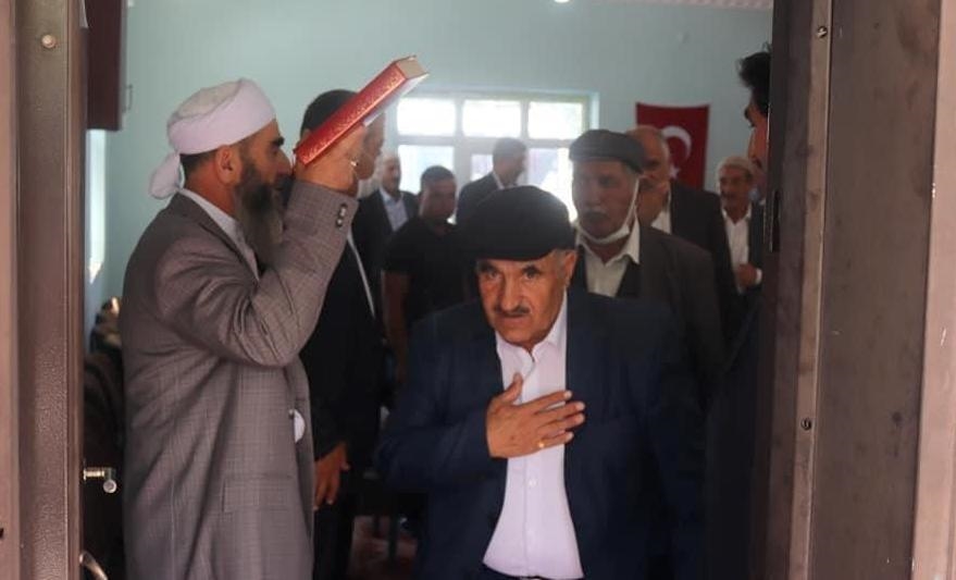Taşlıçay’da aralarında husumet bulunan aileler barıştırıldı