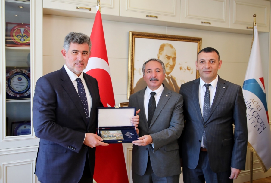 TBB Başkanı FEYZİOĞLU, A.İ.Ç.Ü