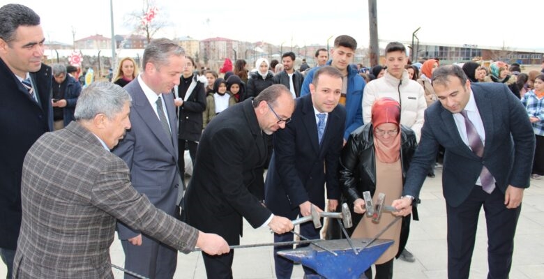 AĞRI’DA NEVRUZ ETKİNLİKLERİ KUTLANDI