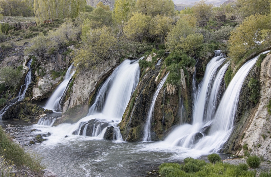 MURADİYE ŞELALESİ