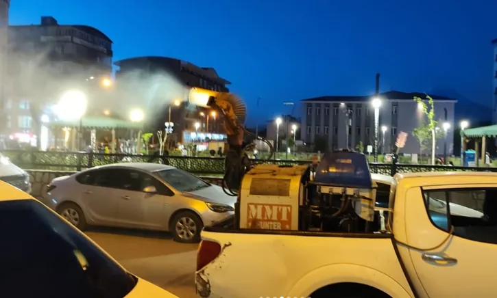 Doğubayazıt Belediyesi, İlçe Genelinde Haşerelere karşı İlaçlama yapıyor
