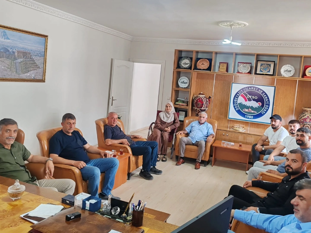 GÜNÜBİRLİKÇİLERİN TRİPTİK ÇİLESİ DTSO GÜNDEMİNDE