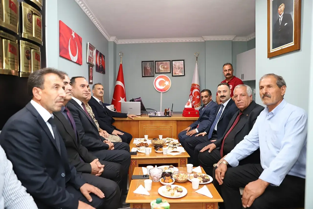 Doğubayazıt’ta dikkat çeken buluşma! Devlet erkânı tek noktada toplandı, gözler o adrese çevrildi