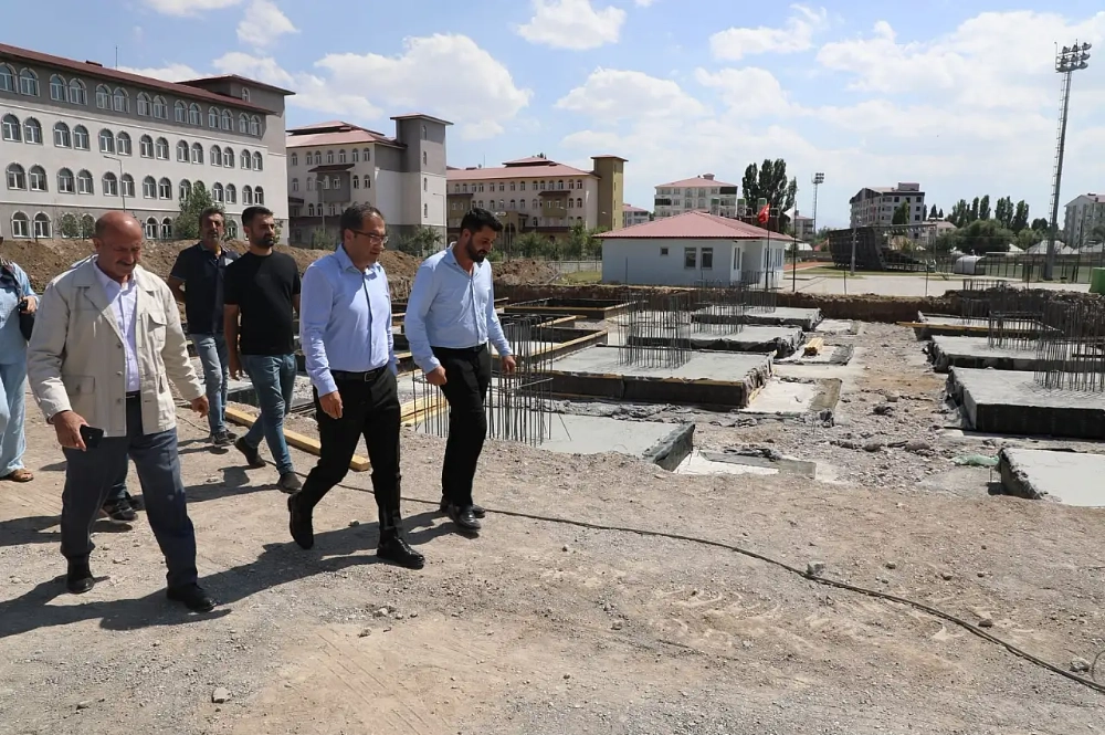 Şampiyonların Doğuş Yeri İnşa Ediliyor: Patnos’u Uluslararası Arenaya Taşıyacak Dev Tesis İçin İlk Harç Döküldü!
