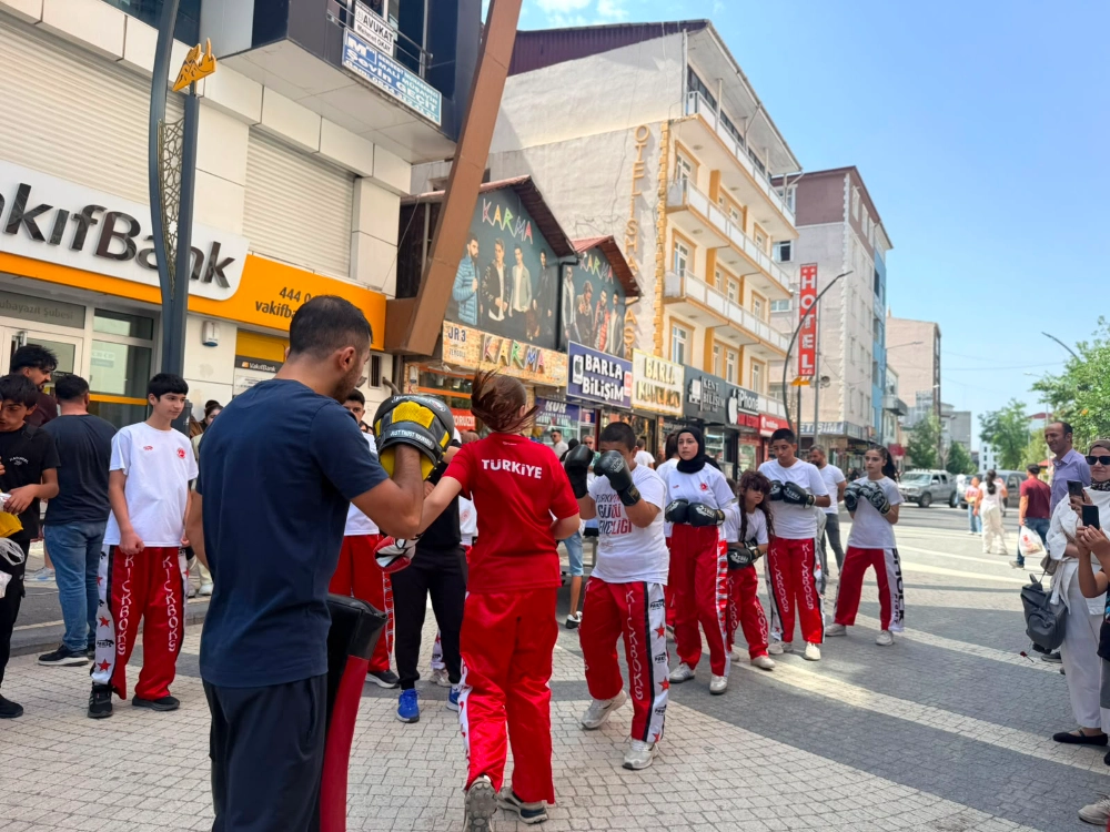Doğubeyazıt’ta Gençlik ve Spor Festivali Etkinlikleri Düzenlendi