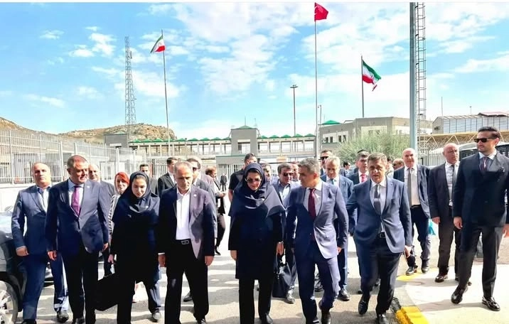 Gürbulak’ta Girişler Yüzde 30 Artsa da Çile Bitmiyor: Sırada 5 Bin Araç Bekliyor!