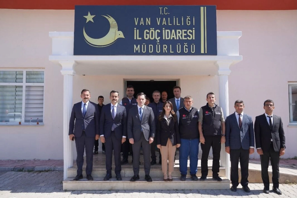 GÖÇ İDARESİ BAŞKANI MUHAMMET SELAMİ YAZICI’DAN VAN İL MÜDÜRLÜĞÜNE ZİYARET