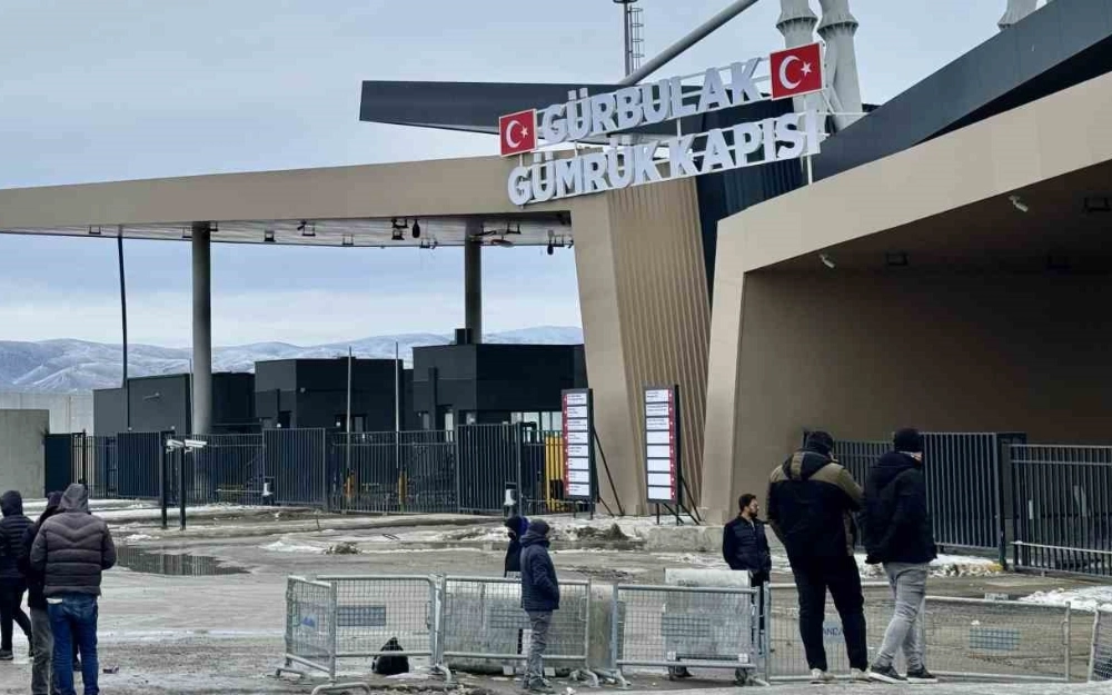 GÜRBULAK SINIR KAPISI’NDAKİ GELİŞMELER DOĞUBAYAZIT EKONOMİSİNE CAN SUYU OLACAK