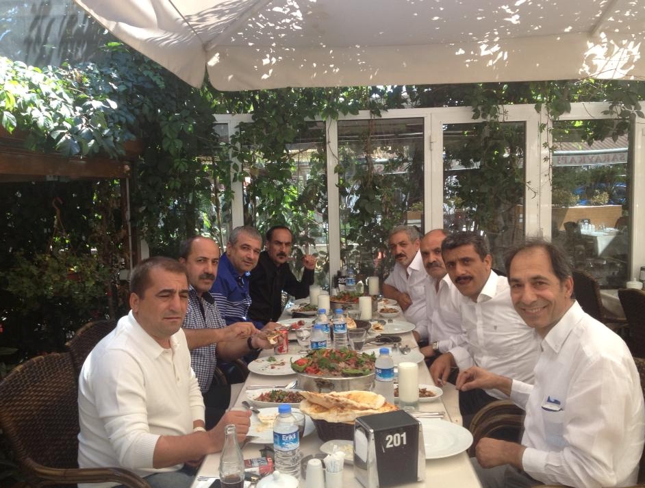 DOSTLARLA BULUŞTUK TİMUR`LARIN DÜĞÜNÜNDE...
