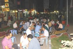 Çarşı Caddesi Baştan, Başa Açık Kahvehane 