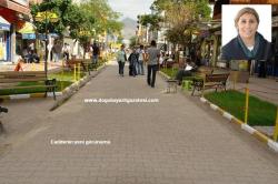 Cadde Ortasındaki Açık Hava Kahvehanesi 