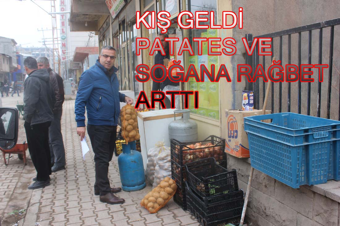 Çuvallarla patates ve soğan alınıyor