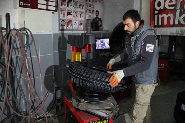 LASTİK DEĞİŞİMİNE RANDEVULU ÇÖZÜM