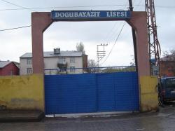 Lise Kapısı Paklandı
