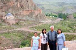 Halk Çakır`a oldukça ilgi gösterdi