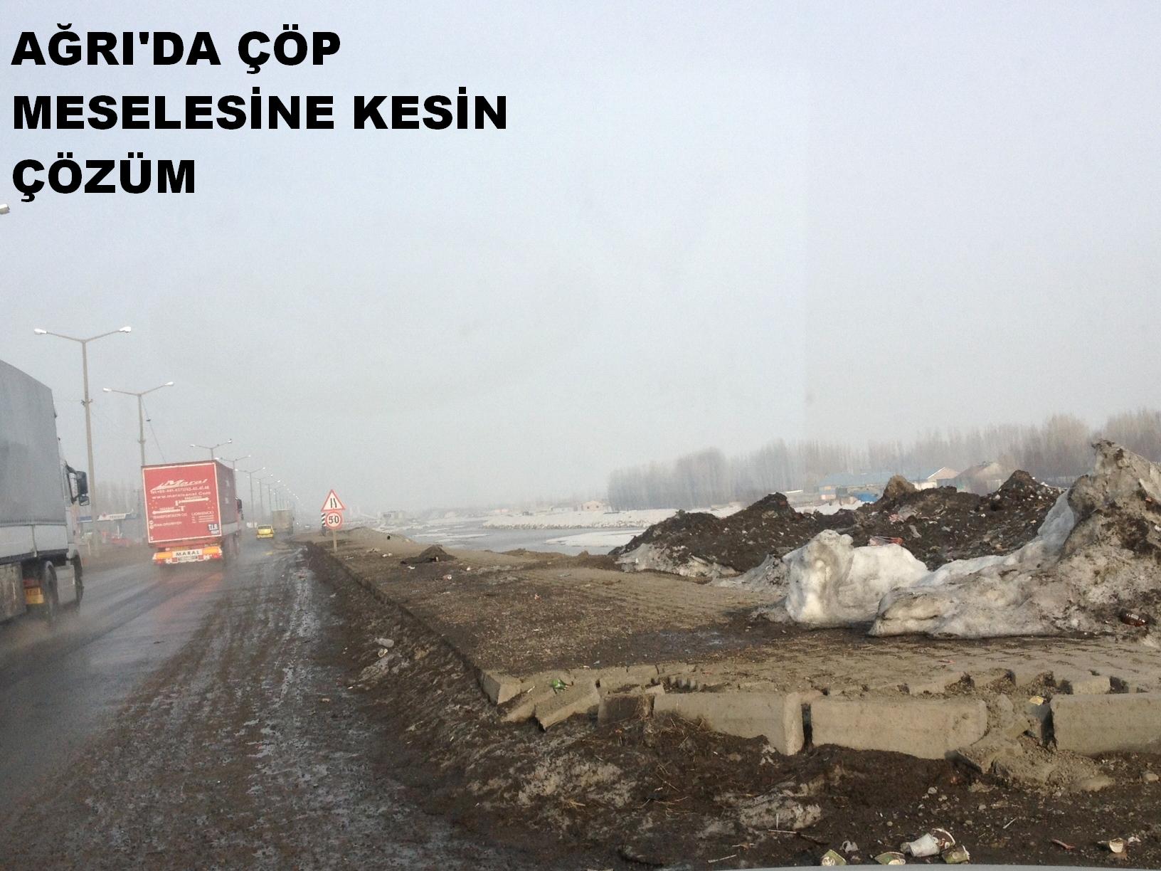 Murat Nehri Çöp Taşıyor