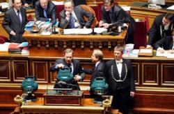Fransız Senatosu Onayladı