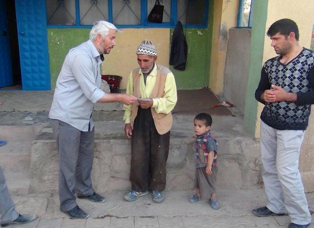 Doğubayazıt`ta Hayırseverlerin Yardımları Mağdurlara Ulaştı